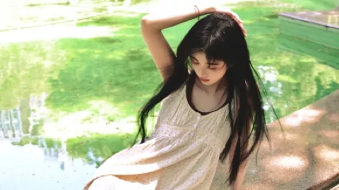 王曼昱霸气一指